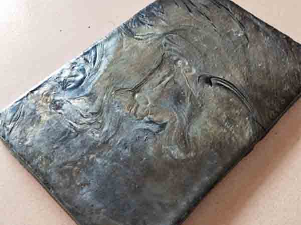 鑄石板需要清理嗎？怎么做？